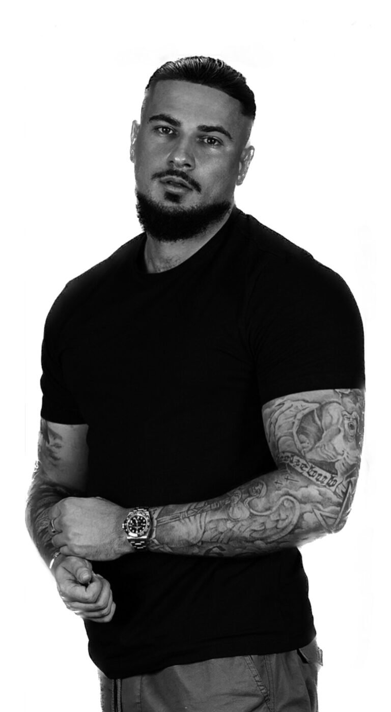 Gigolo London 🥇 | Book Now Beautiful & Straight Escort Men