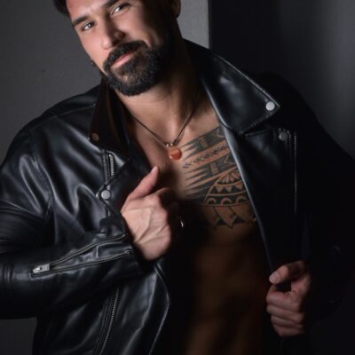 Männlicher Begleiter Amador aus Rottweil von Callboyz.net