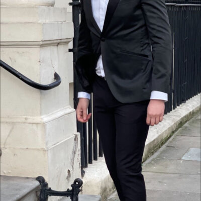 Male Escort Léon Valmont aus London von Callboyz.net