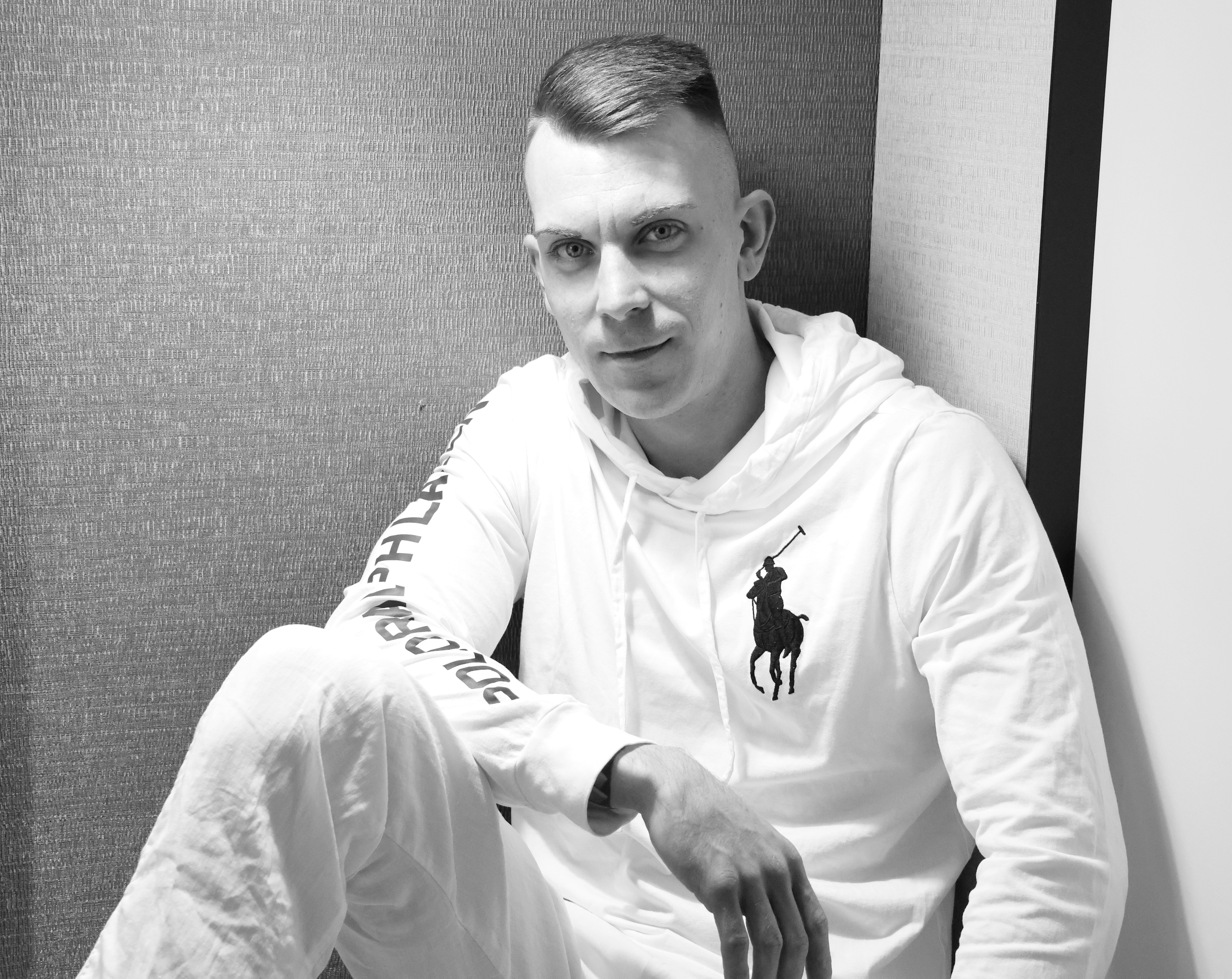 Gigolo Dennis aus Berlin von Callboyz.net Gigolo Dennis aus Berlin von Callboyz.net